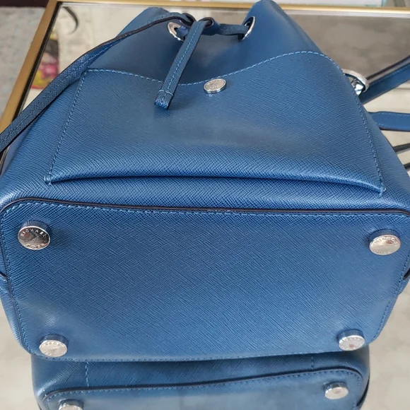 Michael Kors Greenwich Bucket Bag
